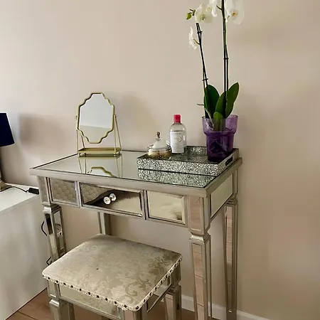 V.5 Apartament